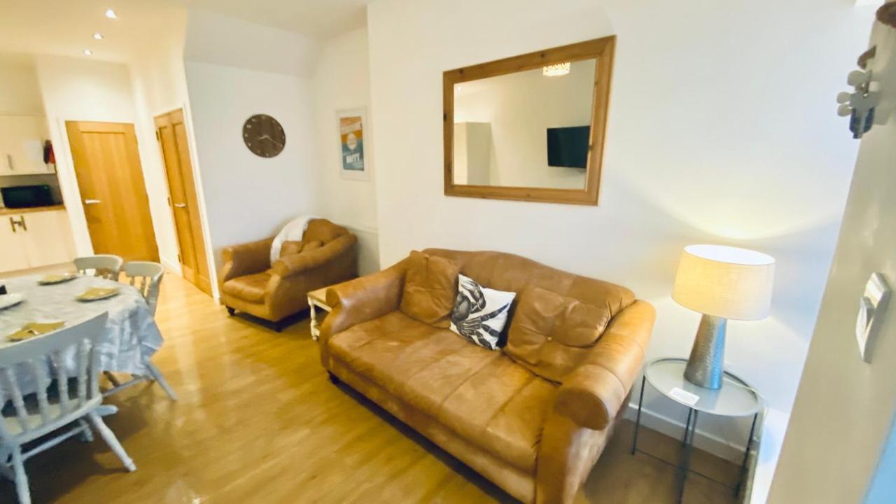 The Bonting Beautiful Three Bed Townhouse Near Harbour And Beach Torquay Esterno foto
